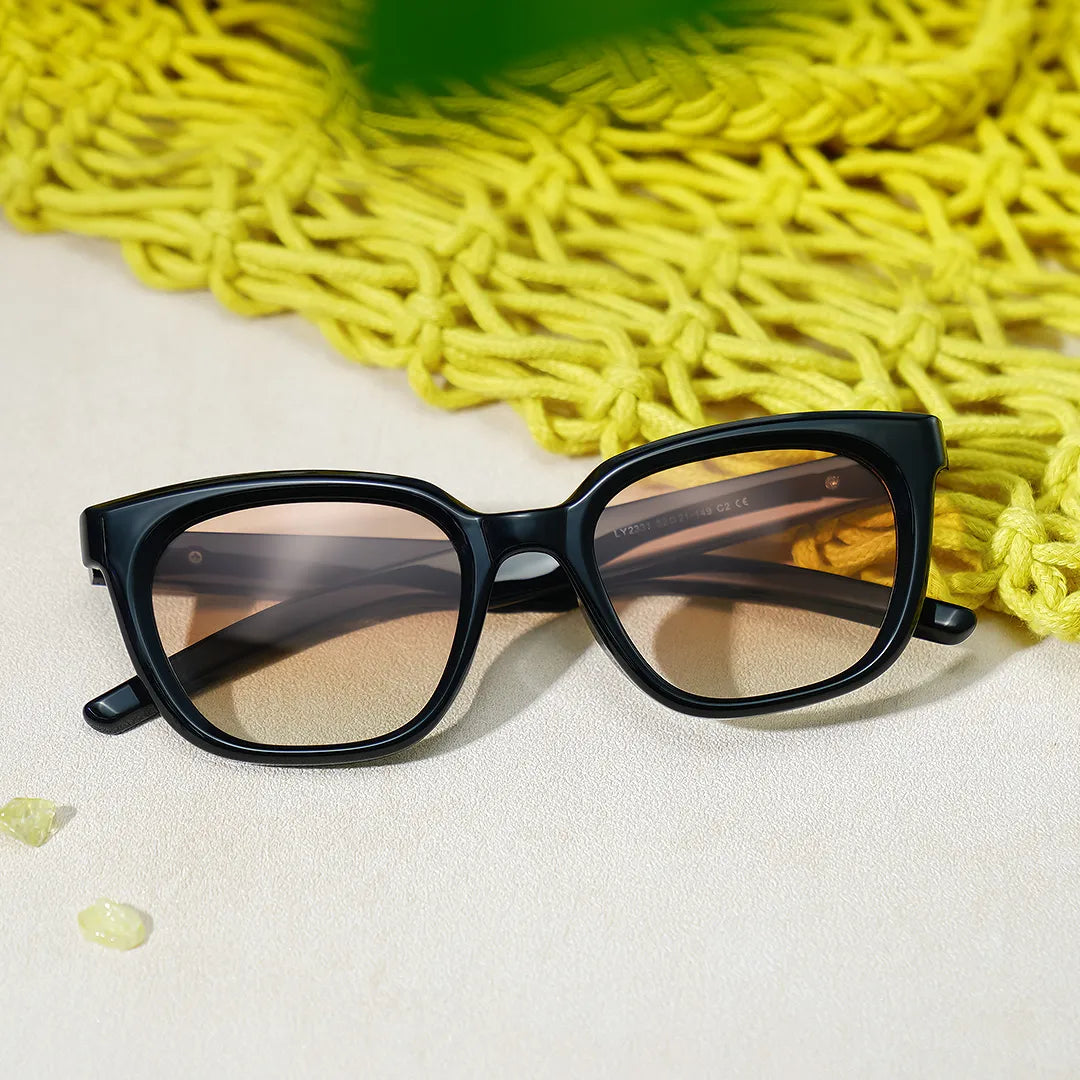 Lyric black Frame Polarized Sunglasses with rectangle Style Online | ZEELOOL